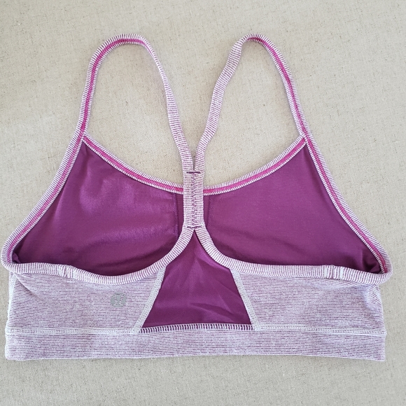 Lululemon – Lot of Flow Y Bras Racerback Bra - Picture 3 of 7